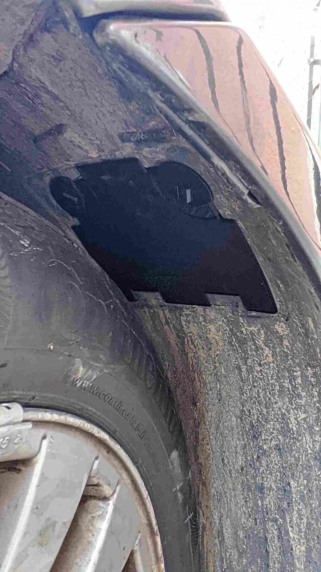 Tapa paso de rueda bmw e90 - Imagen 6