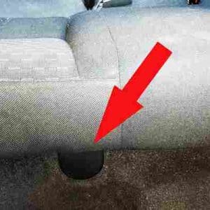 Embellecedor Mercedes W203 Asiento trasero